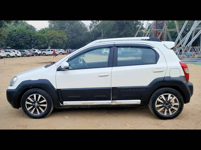 Used Toyota Etios Cross 1.4 GD in Delhi