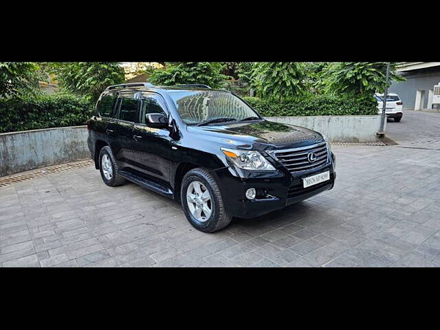 Used Lexus LX 570 V8 AT in Mumbai