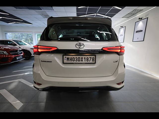 Used Toyota Fortuner Legender 2.8 4X4 AT in Delhi