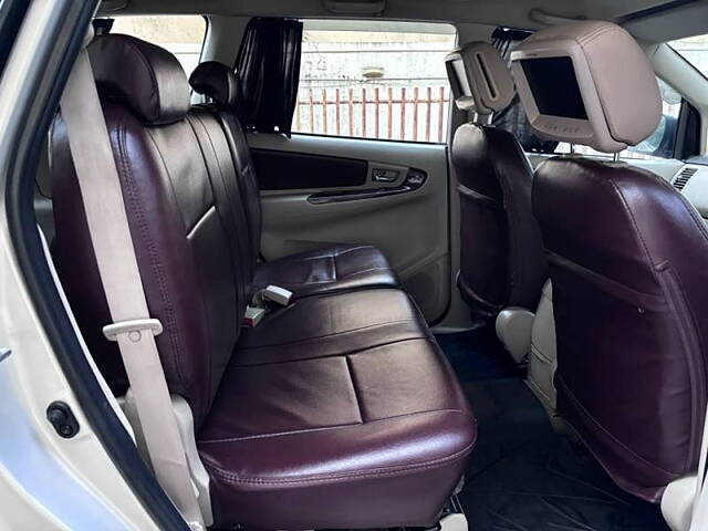 Used Toyota Innova [2005-2009] 2.0 V in Navi Mumbai