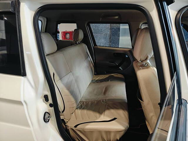 Used Mahindra TUV300 [2015-2019] T4 Plus in Ahmedabad