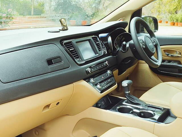 Used Kia Carnival [2020-2023] Prestige 6 STR in Delhi