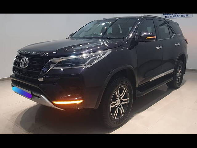 Used Toyota Fortuner 4X2 AT 2.8 Diesel in Kolhapur