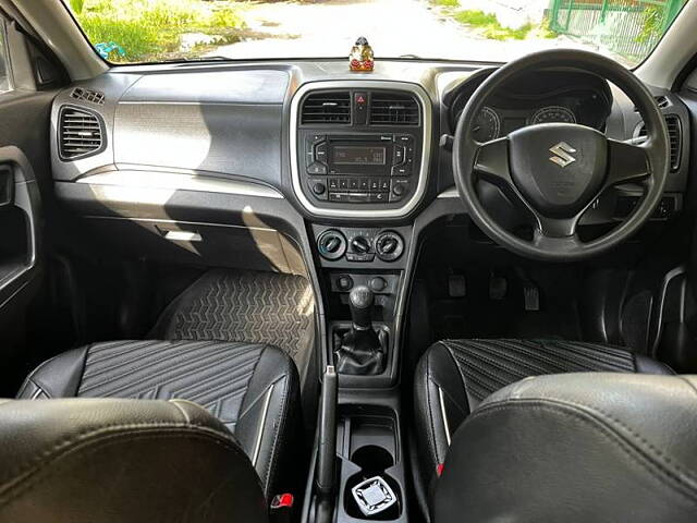 Used Maruti Suzuki Brezza LXi in Delhi