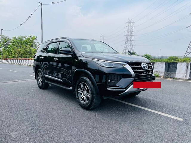 Used Toyota Fortuner 4X2 AT 2.8 Diesel in Meerut