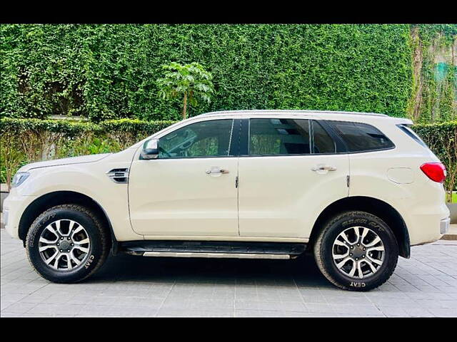 Used Ford Endeavour [2016-2019] Titanium 2.2 4x2 AT [2016-2018] in Mumbai