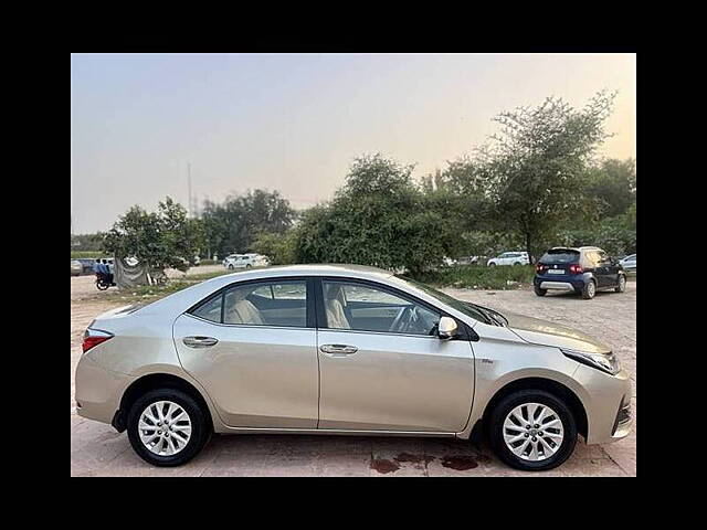 Used Toyota Corolla Altis G CVT Petrol in Delhi