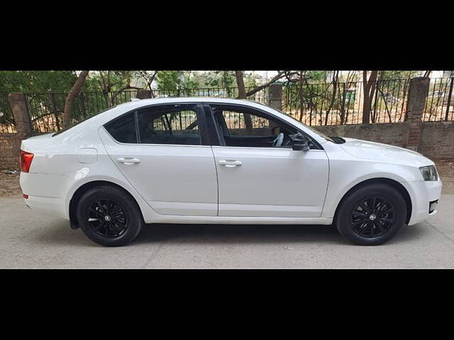 Used Skoda Octavia [2013-2015] Elegance 1.8 TSI AT in Delhi