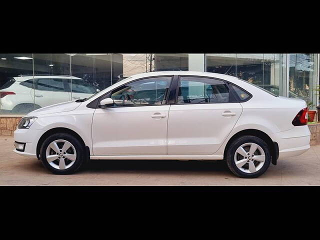 Used Skoda Rapid Ambition 1.6 MPI in Bangalore