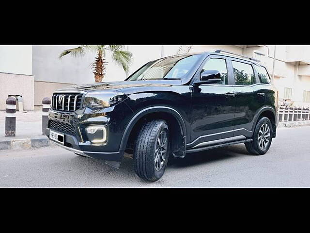 Used Mahindra Scorpio N Z8 Diesel AT 4WD 7 STR [2022] in Delhi