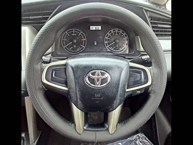 Used Toyota Innova Crysta [2016-2020] 2.4 G 7 STR [2016-2017] in Kanpur