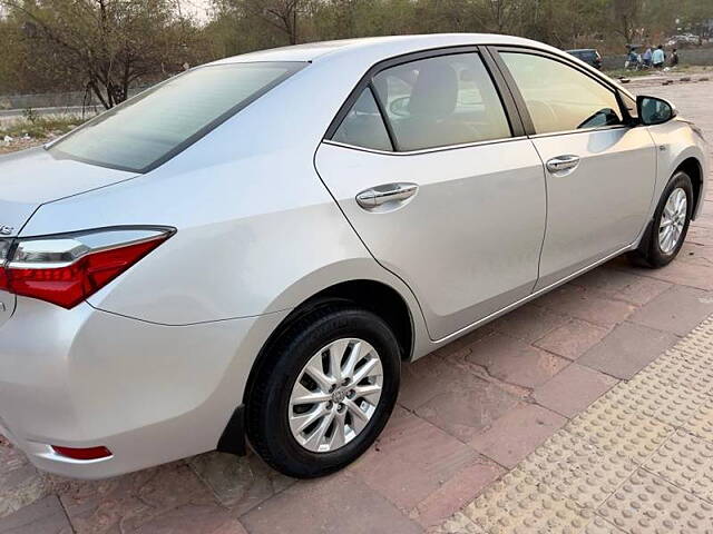 Used Toyota Corolla Altis G Petrol in Delhi