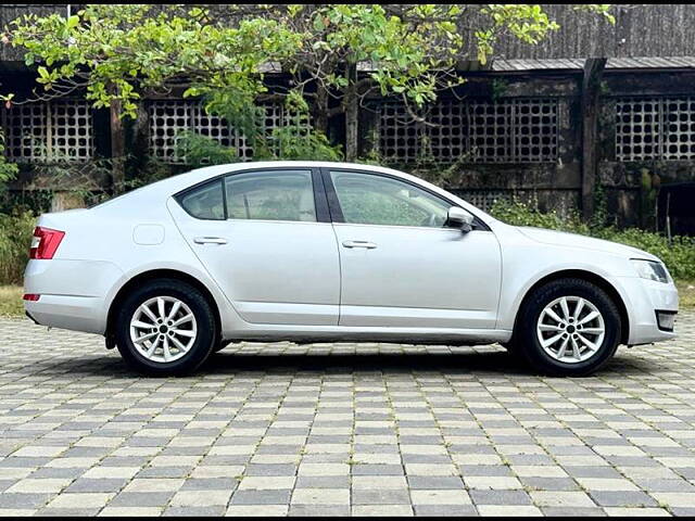 Used Skoda Octavia [2013-2015] Elegance 2.0 TDI AT in Mumbai