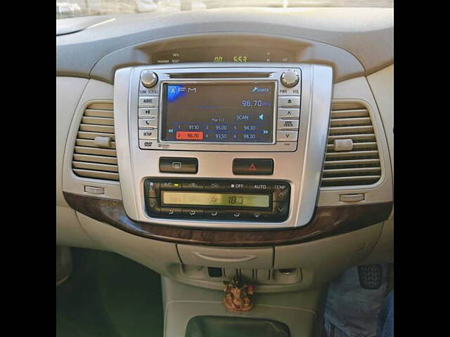 Used Toyota Innova [2013-2014] 2.5 VX 8 STR BS-III in Ahmedabad