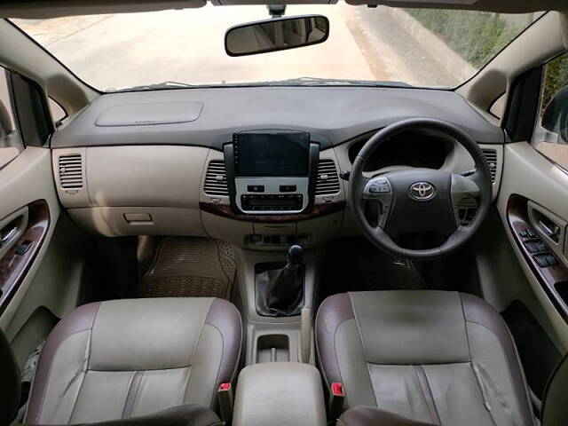 Used Toyota Innova [2013-2014] 2.5 EV PS 8 STR BS-IV in Hyderabad