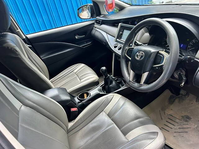 Used Toyota Innova Crysta [2016-2020] 2.4 G 7 STR [2016-2017] in Hyderabad