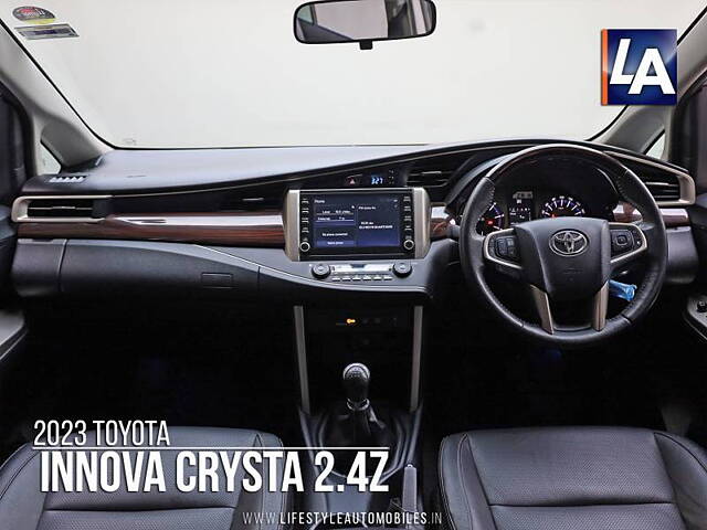 Used Toyota Innova Crysta ZX 2.4 7 STR in Kolkata