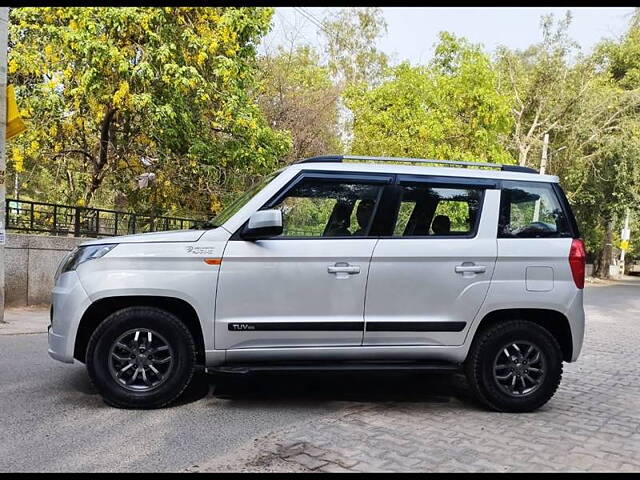 Used Mahindra TUV300 [2015-2019] T10 AMT in Delhi