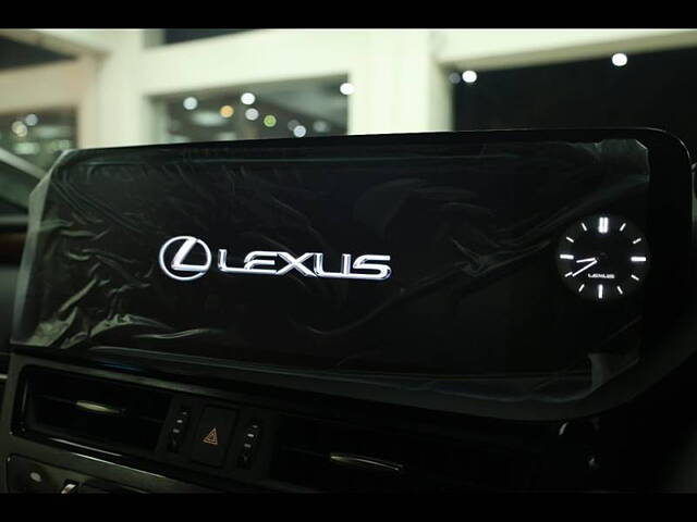 Used Lexus ES 300h Luxury in Chennai