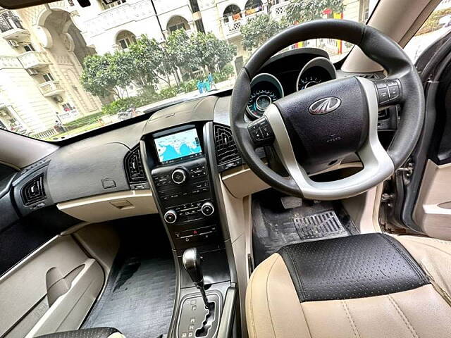 Used Mahindra XUV500 [2015-2018] W6 AT in Delhi