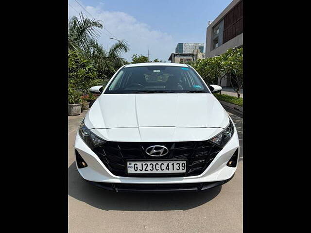 Used Hyundai i20 [2020-2023] Asta 1.2 IVT in Ahmedabad