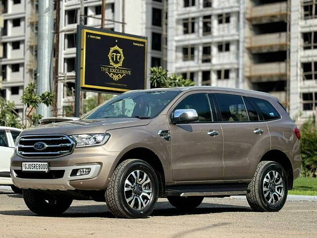 Used Ford Endeavour [2016-2019] Titanium 3.2 4x4 AT in Surat