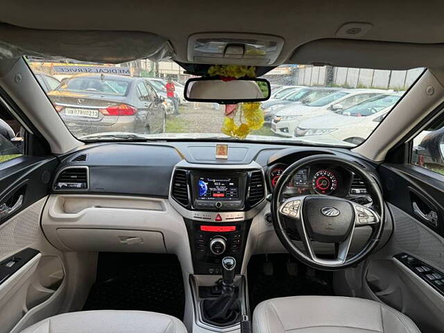 Used Mahindra XUV300 [2019-2024] 1.5 W8 (O) [2019-2020] in Dehradun