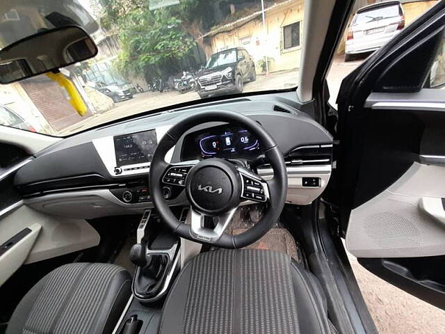 Used Kia Carens [2022-2023] Prestige Plus 1.4 Petrol MT 7 STR in Mumbai