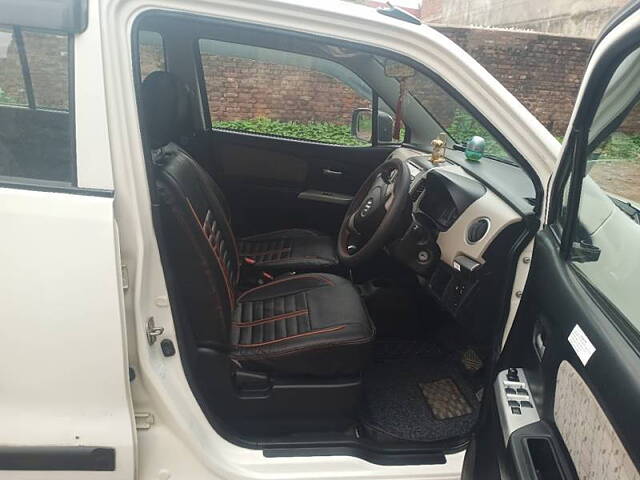 Used Maruti Suzuki Wagon R 1.0 [2014-2019] VXI AMT in Kanpur