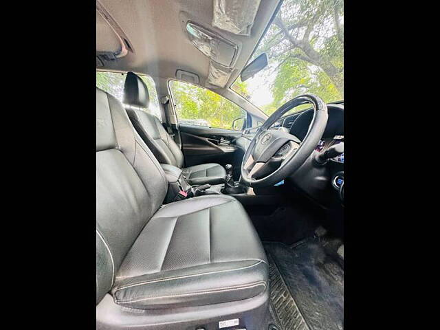 Used Toyota Innova Crysta ZX 2.4 7 STR in Kolkata