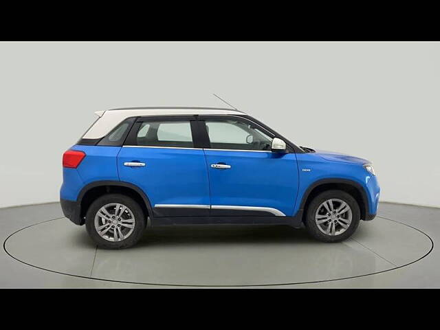 Used Maruti Suzuki Vitara Brezza [2016-2020] ZDi+ Dual Tone [2017-2018] in Ahmedabad