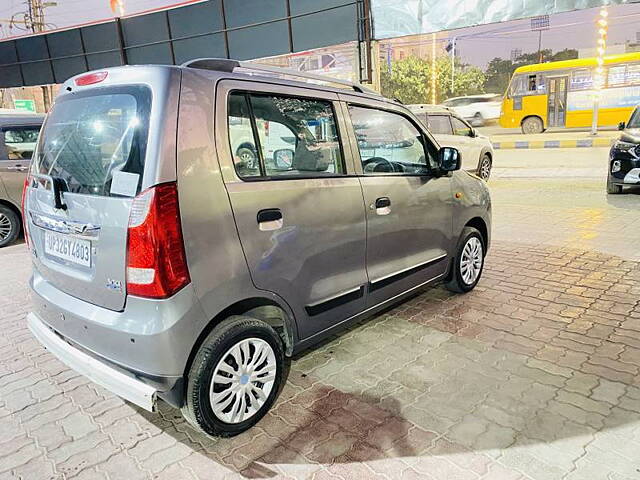 Used Maruti Suzuki Wagon R 1.0 [2014-2019] VXI AMT in Lucknow