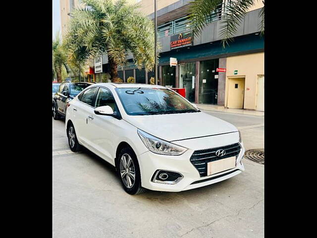 Used Hyundai Verna [2017-2020] SX (O) Anniversary Edition 1.6 CRDi in Gurgaon