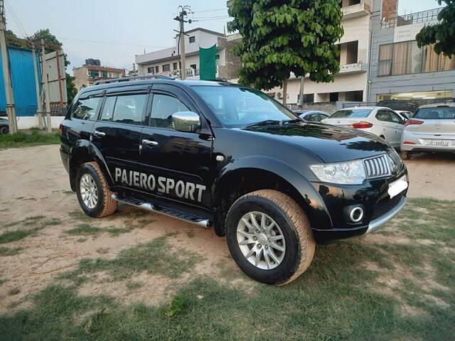 Used Mitsubishi Pajero Sport 2.5 MT in Mohali