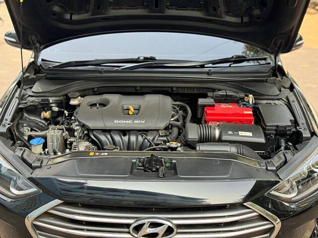 Used Hyundai Elantra SX (O) 2.0 AT in Mumbai