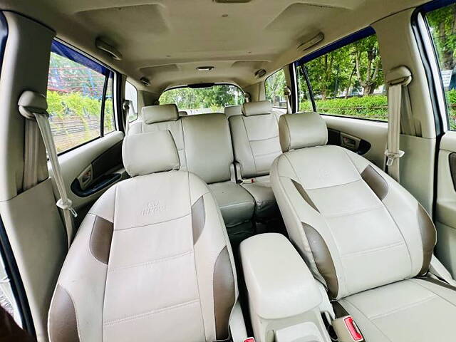 Used Toyota Innova [2012-2013] 2.5 GX 8 STR BS-III in Ahmedabad