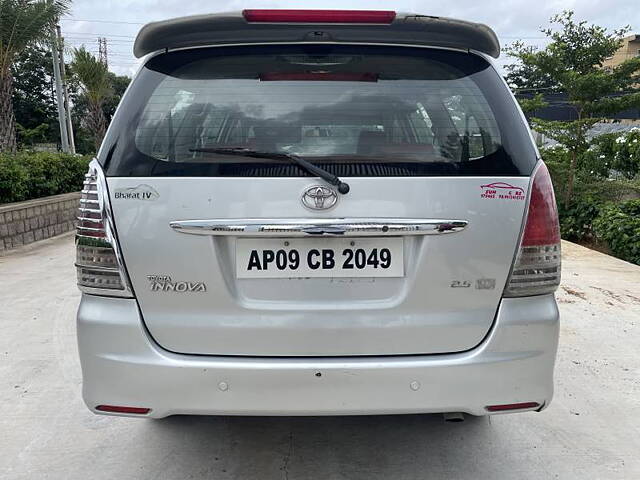 Used Toyota Innova [2009-2012] 2.5 VX 8 STR BS-IV in Hyderabad