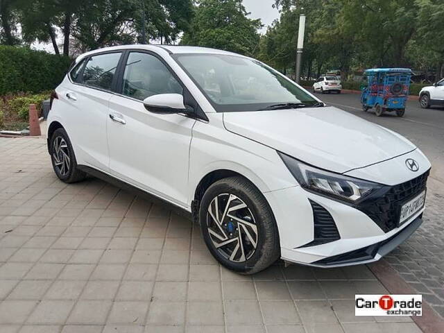 Used Hyundai i20 [2020-2023] Asta (O) 1.2 MT in Delhi