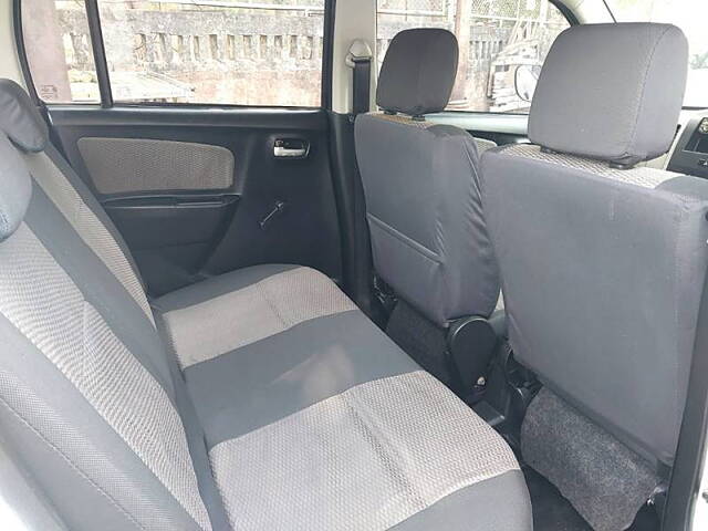 Used Maruti Suzuki Wagon R 1.0 [2014-2019] VXI in Ahmedabad