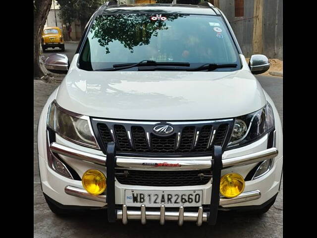 Used 2017 Mahindra XUV500 in Kolkata