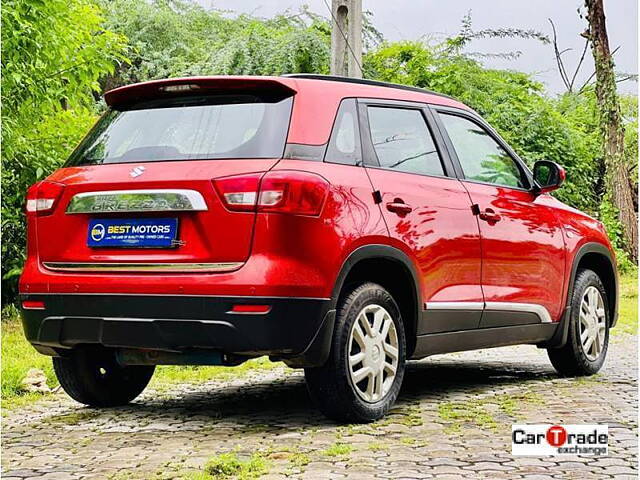 Used Maruti Suzuki Vitara Brezza [2016-2020] VDi in Ahmedabad