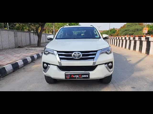 Used 2017 Toyota Fortuner in Delhi