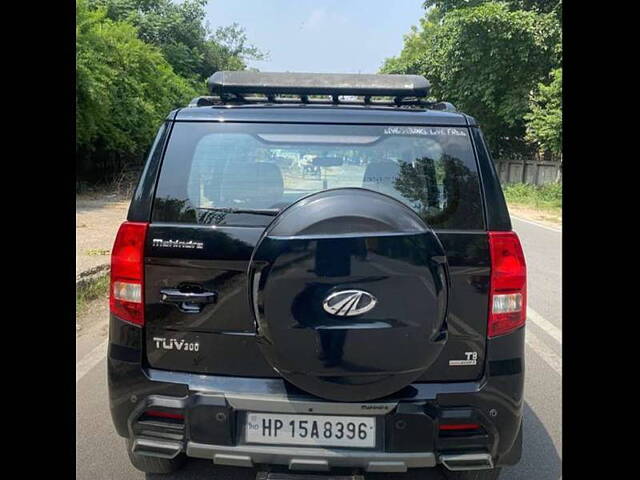 Used Mahindra TUV300 [2015-2019] T8 AMT in Delhi