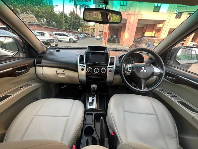 Used Mitsubishi Pajero Sport 2.5 AT in Kolkata