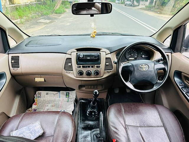 Used Toyota Innova [2015-2016] 2.5 GX BS IV 8 STR in Ahmedabad