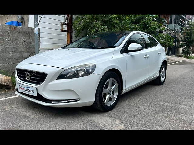 Used Volvo V40 [2016-2019] D3 Kinetic in Hyderabad