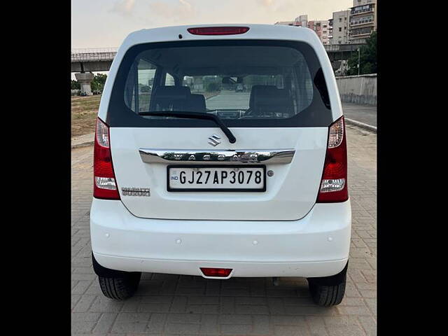 Used Maruti Suzuki Wagon R 1.0 [2014-2019] VXI AMT in Ahmedabad