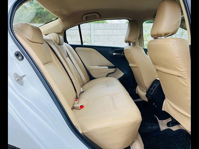 Used Honda City 4th Generation V CVT Petrol [2017-2019] in Ahmedabad