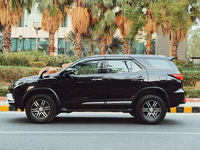 Used Toyota Fortuner 4X2 AT 2.8 Diesel in Delhi