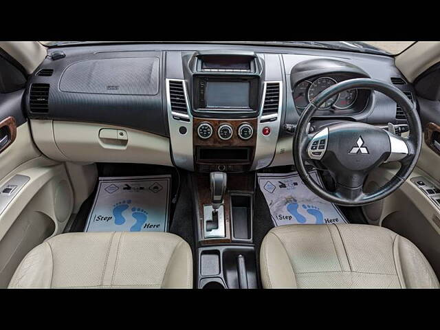 Used Mitsubishi Pajero Sport 2.5 AT in Pune